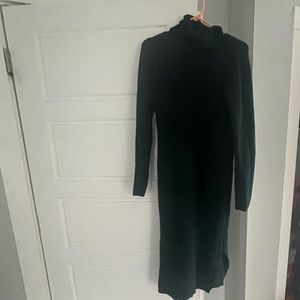 Lulus. Green sweater dress.